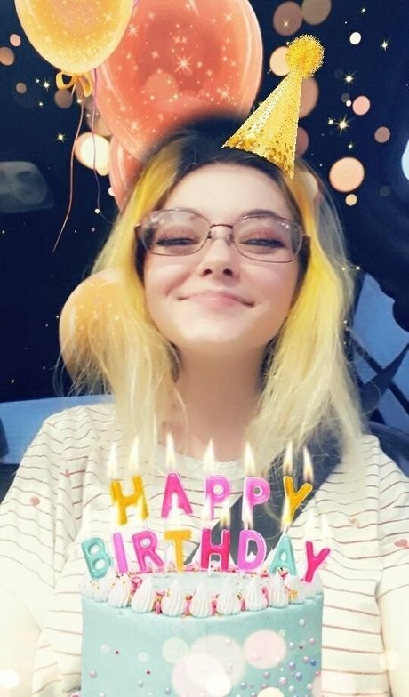 art1stdotz actriz libre imágenes