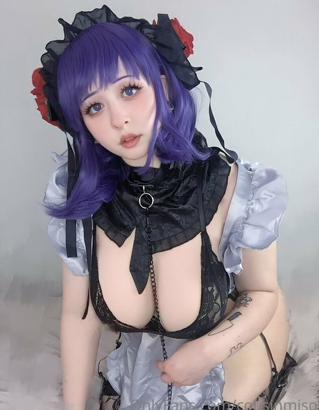 cousinmiso modelo gratis imagen