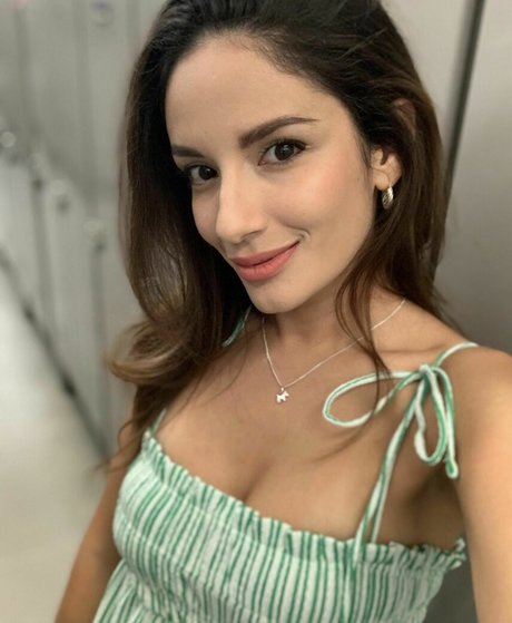 Ambracherry desnudos de modelos galerías