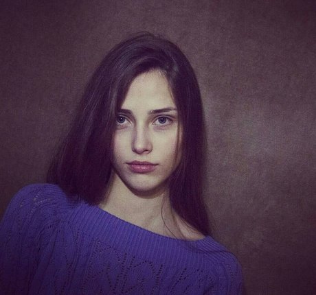 Masha Babko modelo desnuda imágenes