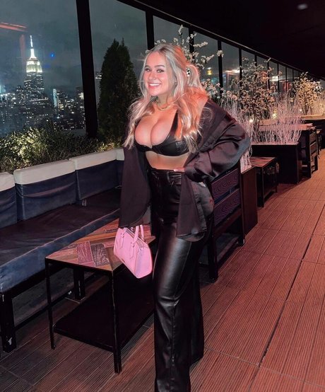 Tatiana Gianacopoulos modelo porno fotos