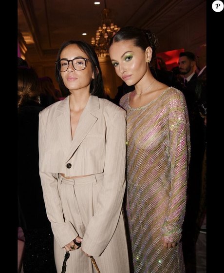 Thylane Blondeau libre de estrellas archivo