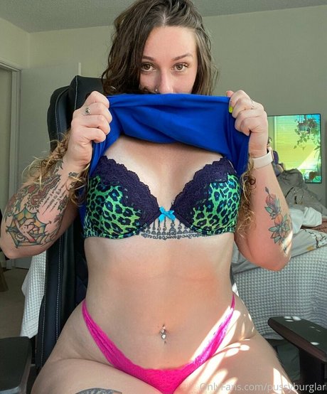 pussyburglar estrella porno en alta definición imagen