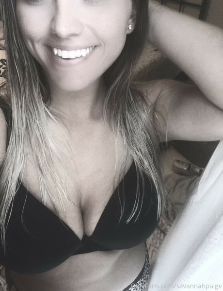 Savannah Paige estrella perfecta fotos