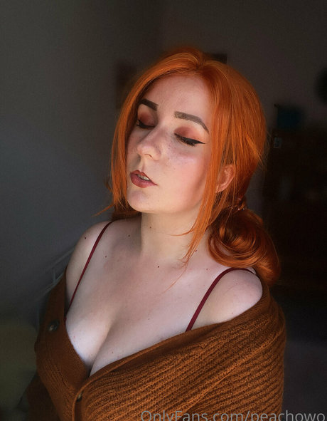 peachowo bonita actriz galerías