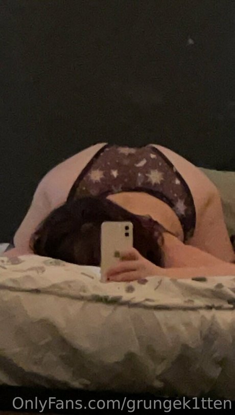 grungek1tten modelo desnudo fotos