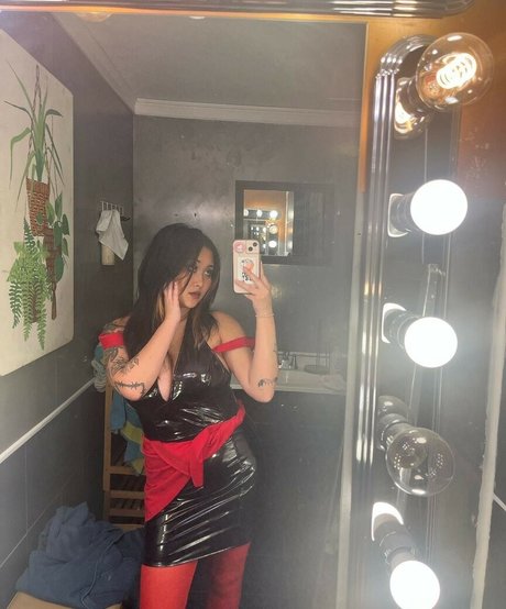 Fakeredhead666 estrella adulta archivo