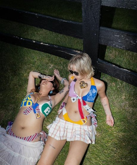 Fakeredhead666 estrella hd recopilación