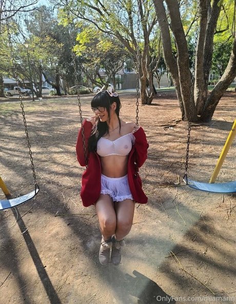 Mia Marin estrella de alta definición imágenes