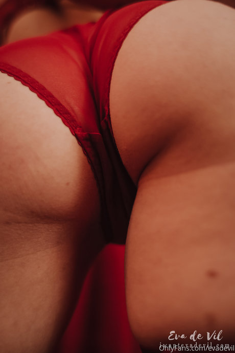 EvaDeVil hermosa modelo galerías