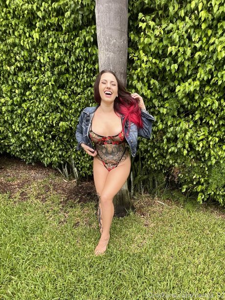 abuela de ébano onlyfans arte agradable imágenes