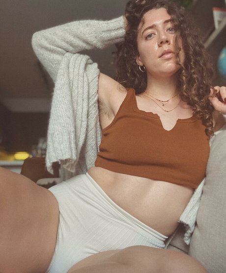 Nicole Quinn modelo erótico foto