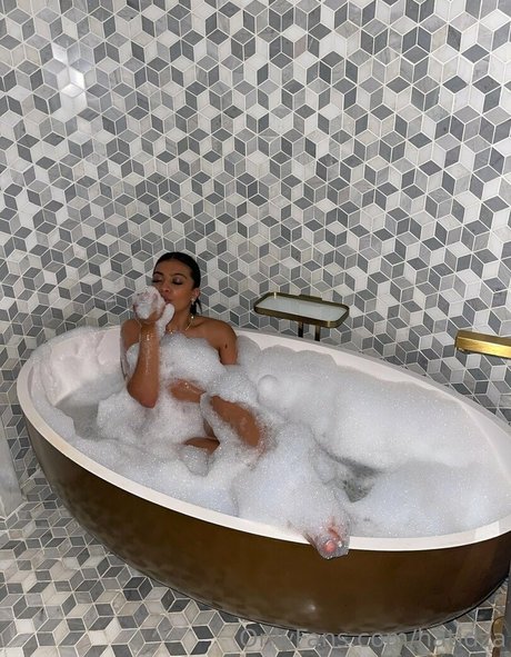 hatidza demirovic arte estelar galerías