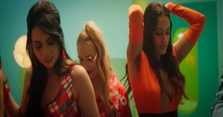 Kali Sudhra modelo porno archivo