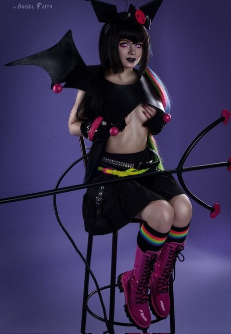 Rainbow Satanica desnudos de estrellas archivo