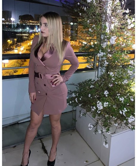 Imkekka estrella desnuda galerías