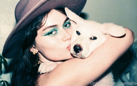 erosauclair estrella adulta fotos