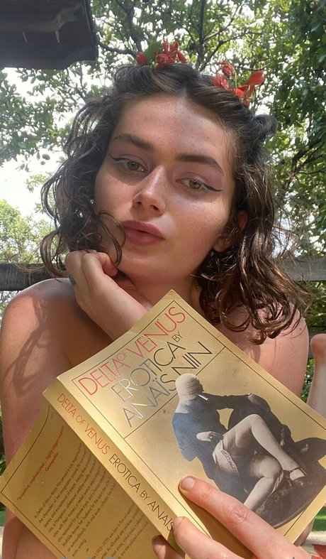 erosauclair estrella adulta archivo