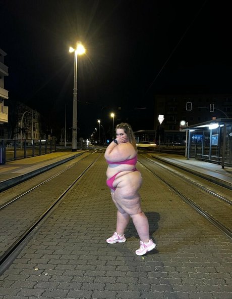 perla exclusive modelo desnudos imágenes