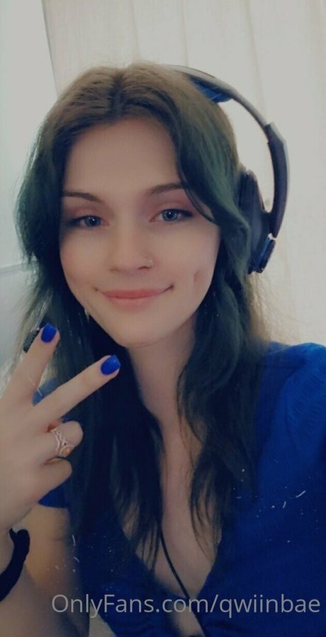 qwiinbae estrella porno de alta calidad foto