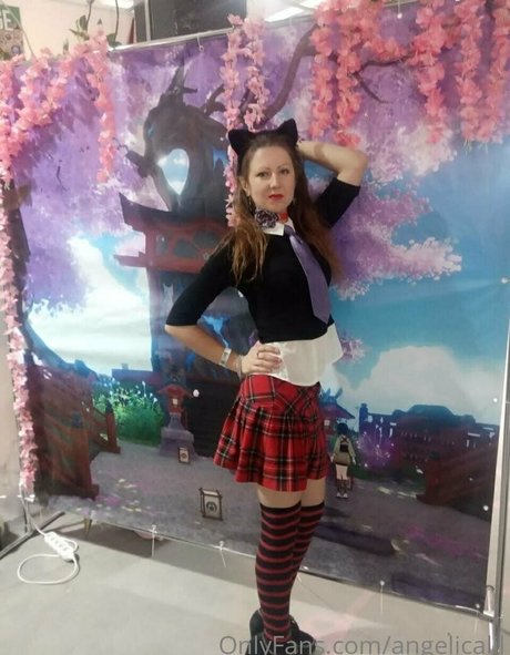 angelicalil actriz caliente galería