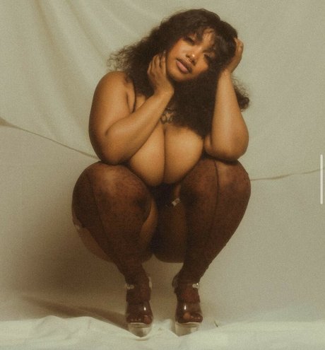 Oyastorms estrella porno exclusiva galerías