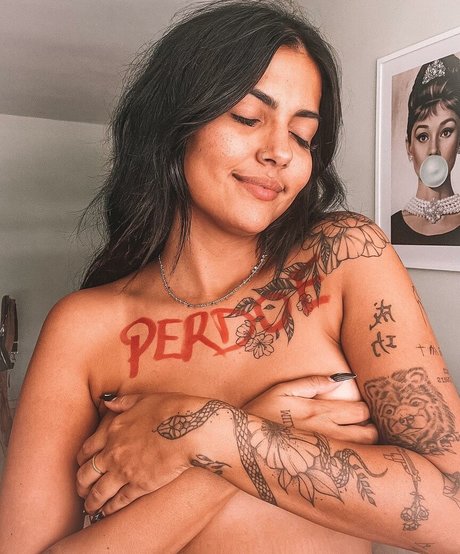 Fernanda Lopes modelo galerías