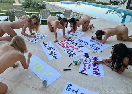 stunningevafree buena actriz fotos