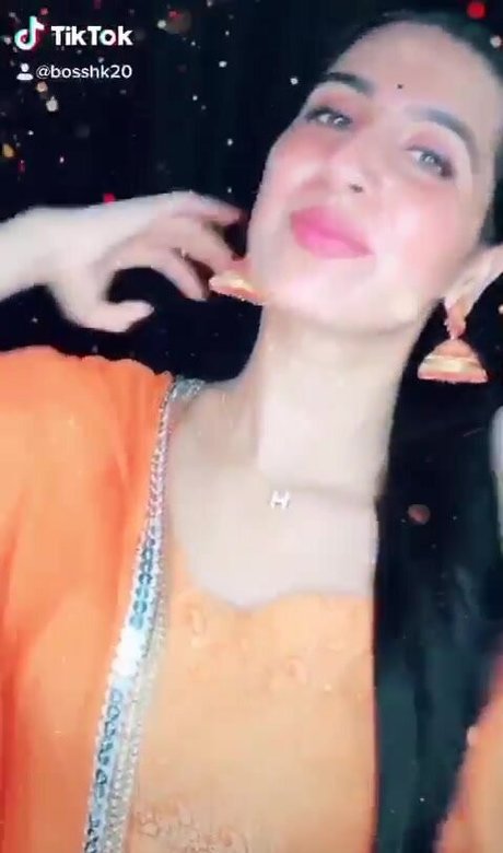 Taazveerr hermosa actriz galerías