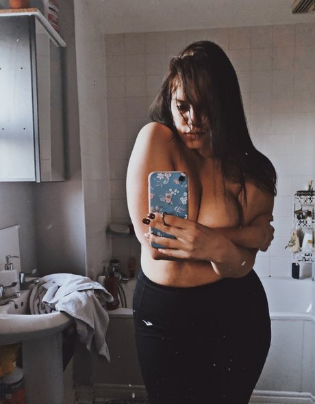 Trisone actriz archivo