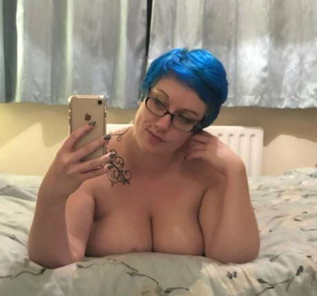 colourful cougar arte estrella porno foto