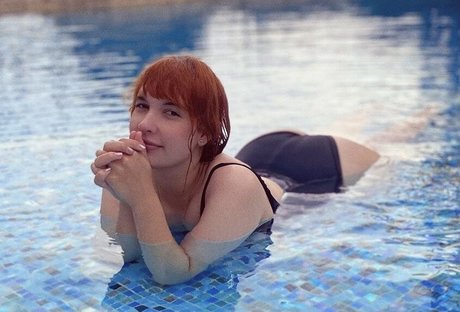 Lara Lunardi estrella porno de arte galerías