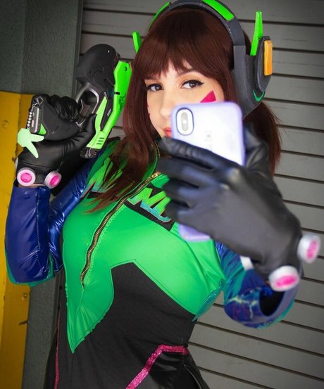 Lara Lunardi modelo desnudos foto