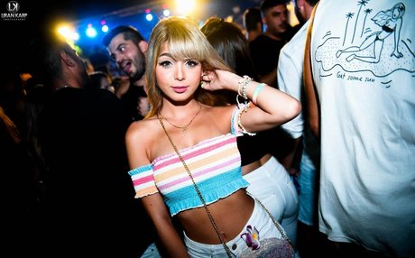 Mayuminnielove estrella erótica galería