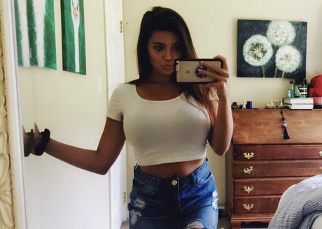 Kaylee Burnett estrella porno hermosa archivo