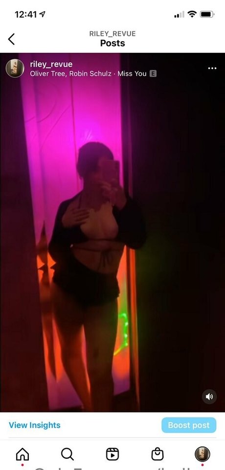 isrileyy desnudos de estrellas galerías