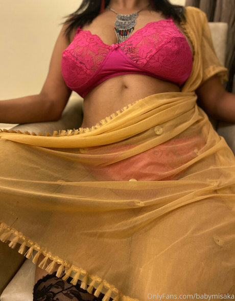 Baby Misaka bonita actriz archivo