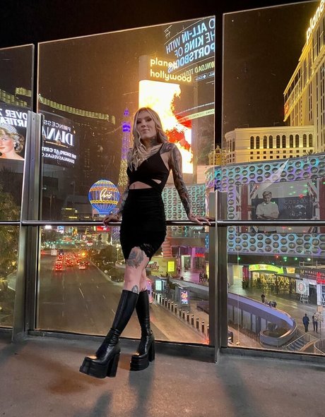 Pterodactylsftw actriz exclusiva galerías