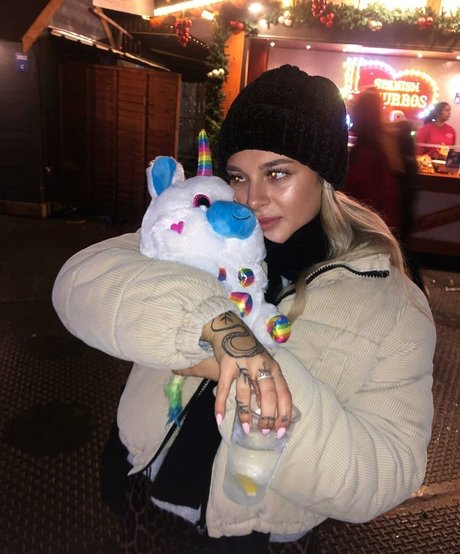 Andelika estrella sexy foto