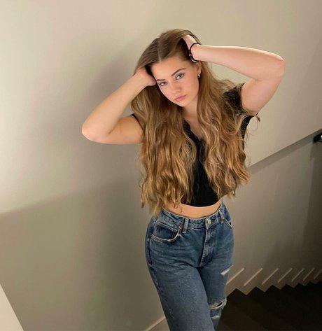 Tatiana Kaer hermosa actriz recopilación