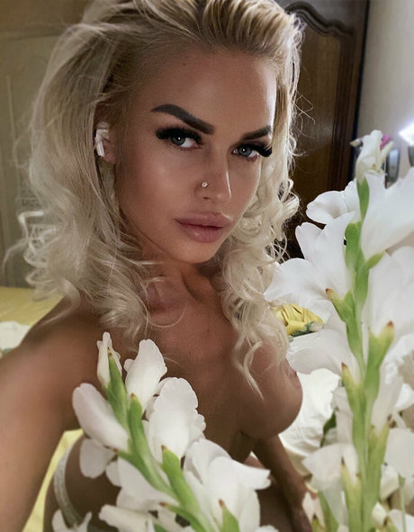 fit miley estrella bonita foto