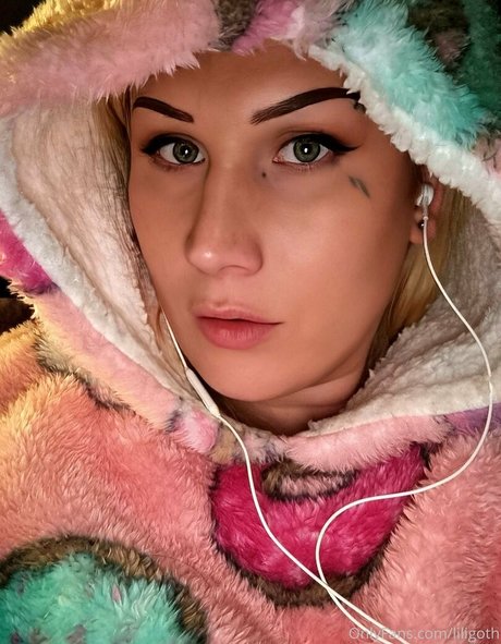 liligoth hermosa estrella porno fotos