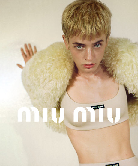 Esther McGregor modelo xxx foto