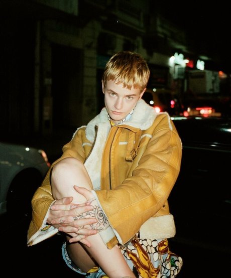 Esther McGregor estrella atractiva recopilación