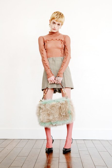 Esther McGregor modelo porno galería