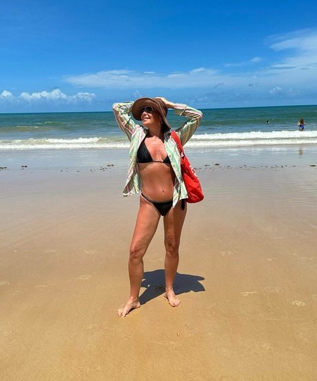 Carolina Ferraz estrella porno desnuda foto