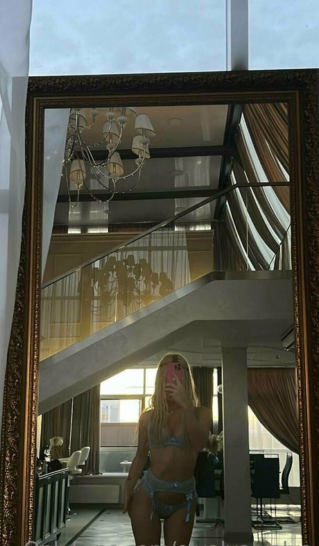 olyalyalyalya modelo bonita galería