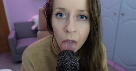 Tea Time Tingles ASMR actriz de desnudos galería