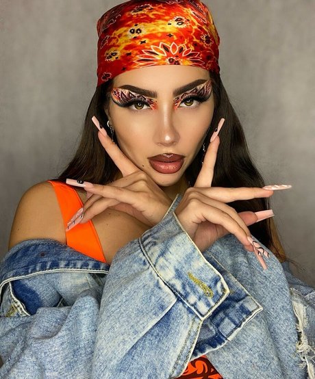 Vai Monroe modelo mejor fotos