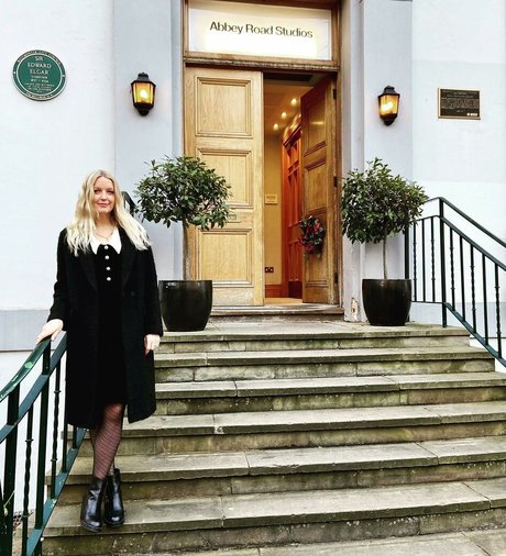 Lauren Laverne arte modelo archivo